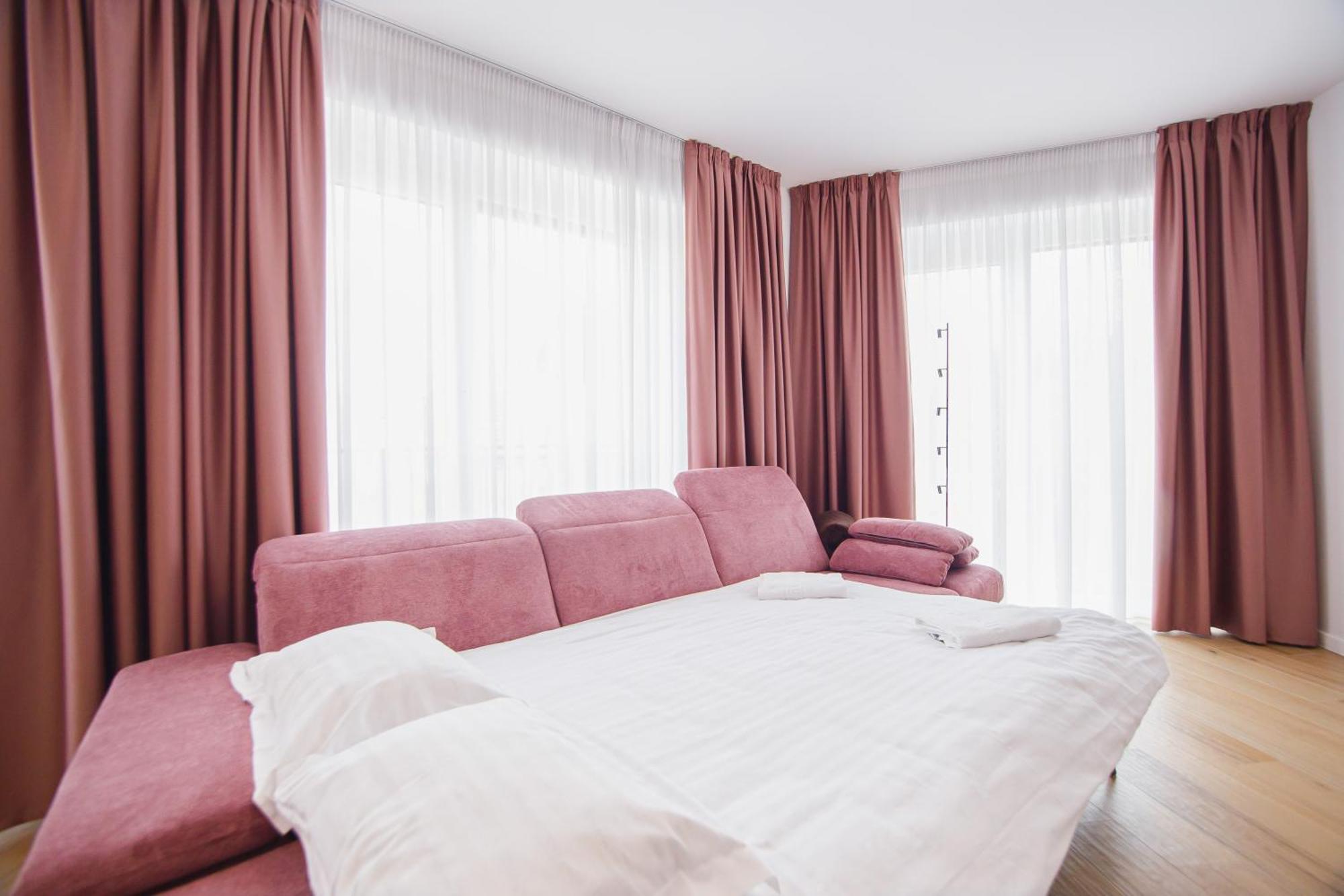 Pink Sahara Near City Center ออราแด ภายนอก รูปภาพ